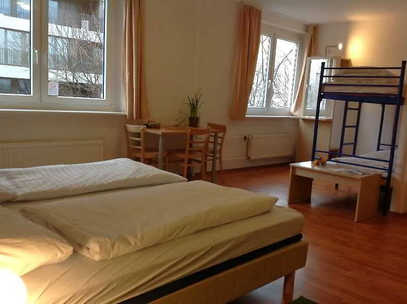 A&O Muenchen Laim Hotel 2*, Munich