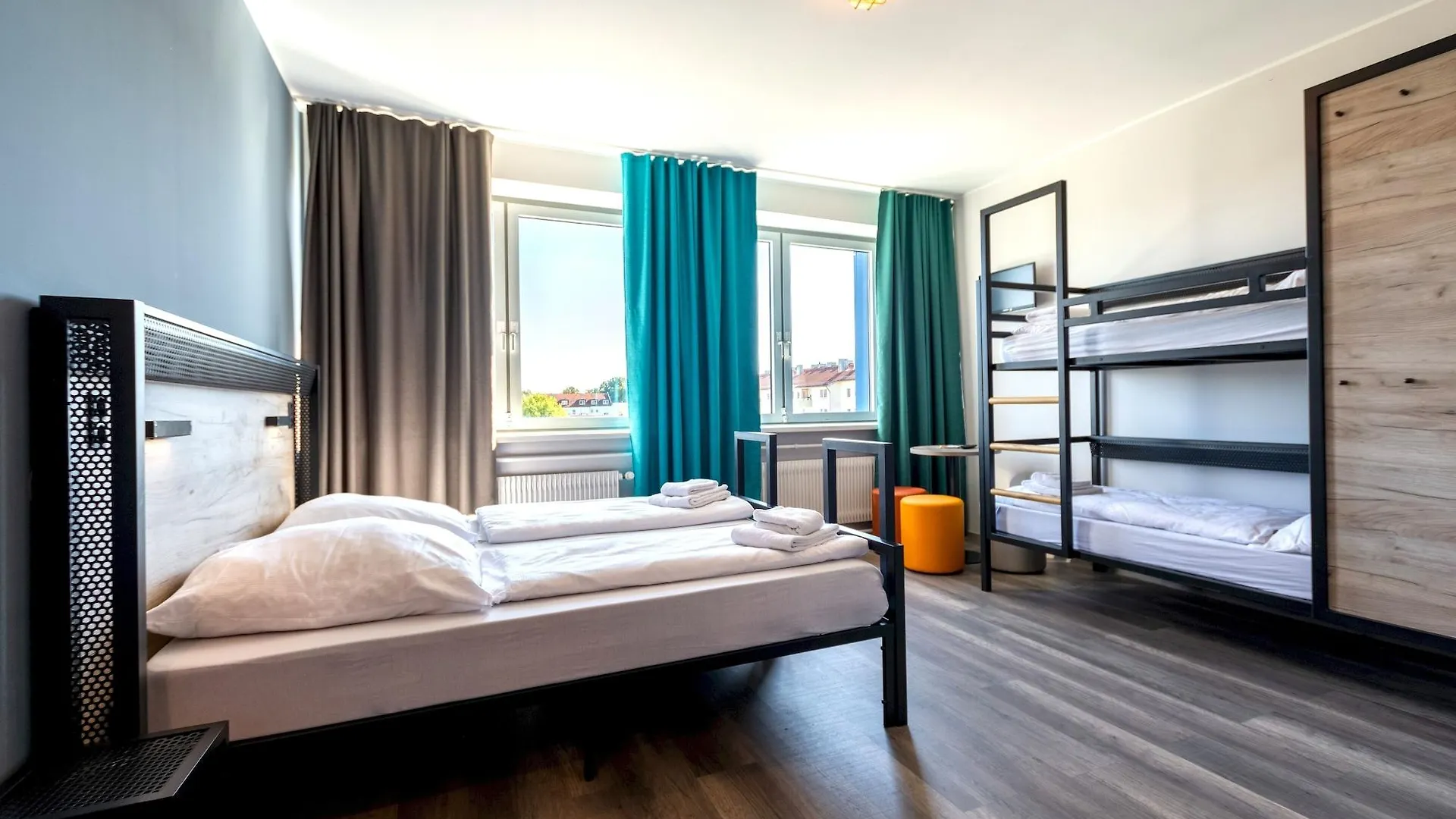 Hotel A&O Muenchen Laim 2*, Mnichov Německo