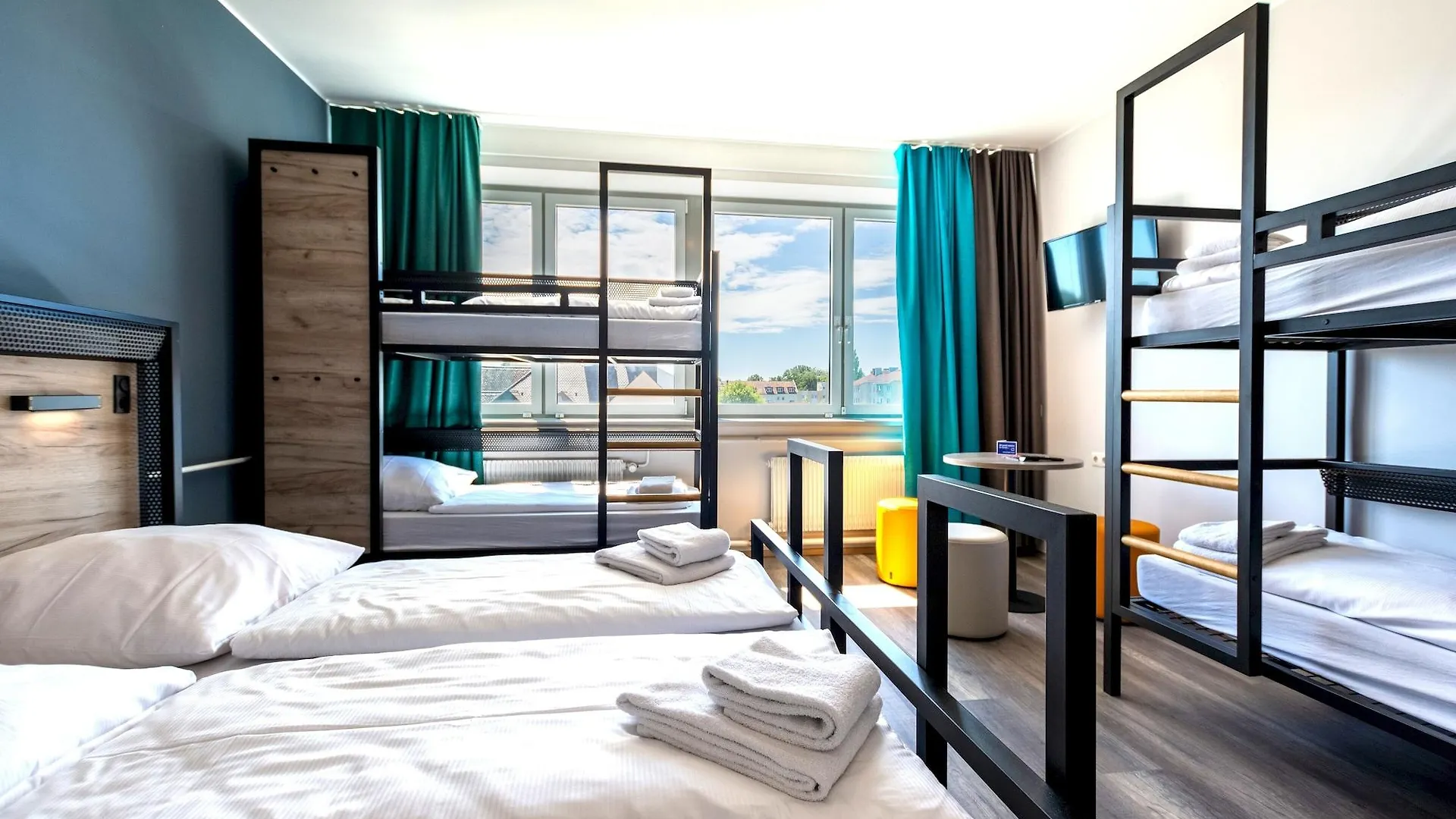 Hotel A&O Muenchen Laim 2*, Mnichov Německo