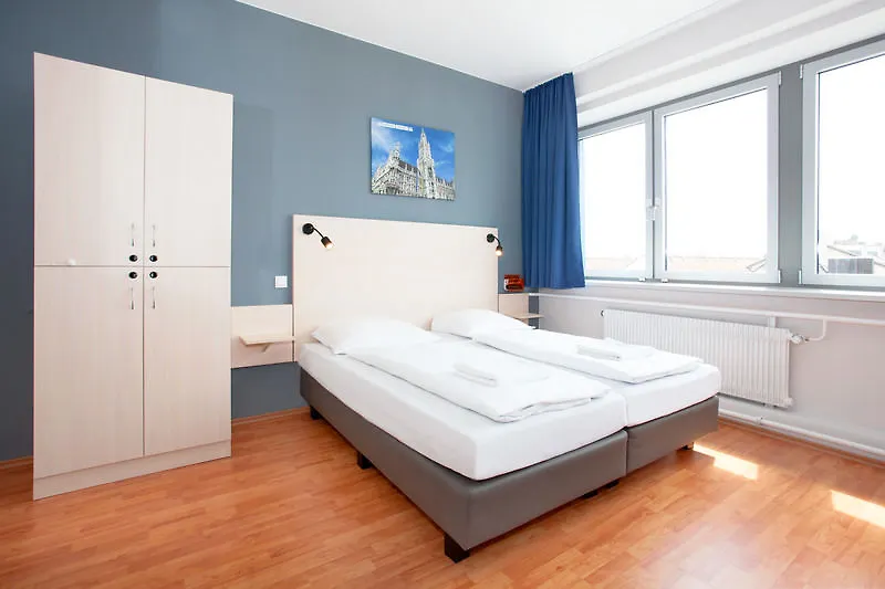 Hotel A&O Muenchen Laim