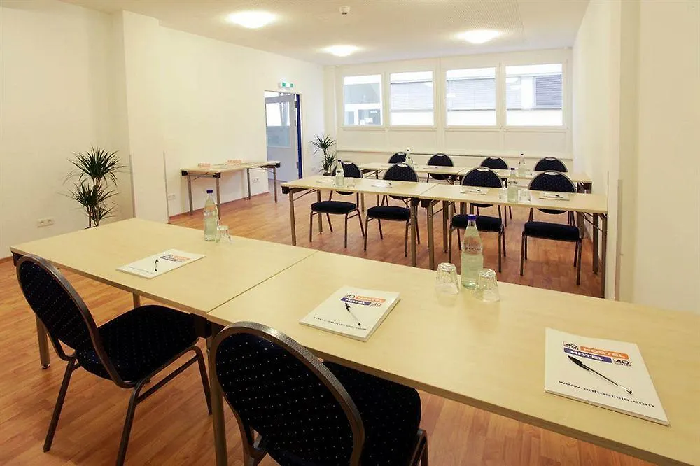 Hotel A&O Muenchen Laim